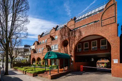 Flat 5 La Residence, 38a Marlborough Place, London