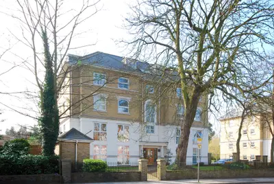 7 Manor Lodge, 223 Willesden Lane, London