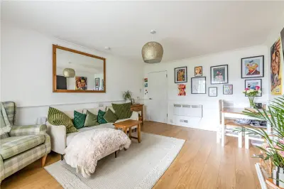 Ferney Road, Byfleet, West Byfleet, S...