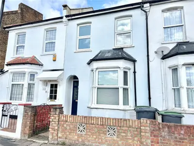 Palace Road, London, N11