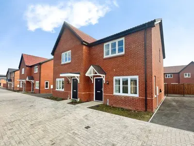 Bartlam Close, Barlestone, Leicestershire, CV13