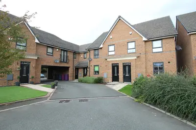Rivenhall Square, Imagine Park, L24