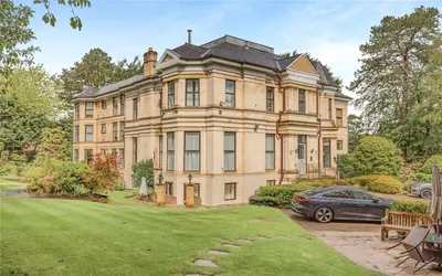 Suffolk Road, Altrincham, Cheshire, WA14 4QX