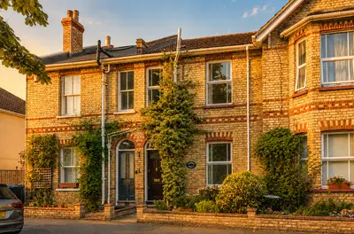 Laburnum Road, Chertsey, KT16