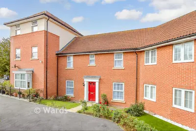 School Square, Aylesham, CT3