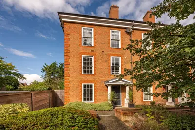 Ashridge Close, London, N3 3BT