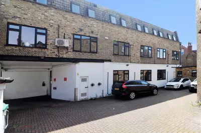 2b, Manor Road, BR3