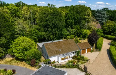 Elm Corner, Ockham, GU23