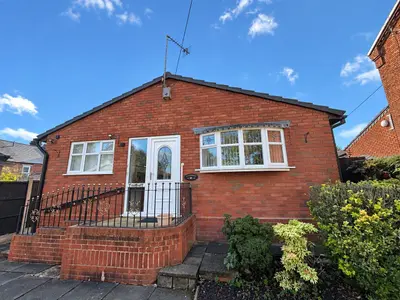 Silverlands Avenue, Oldbury, B68