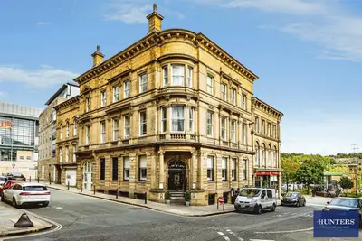 Town Hall Street, East Halifax, HX1
