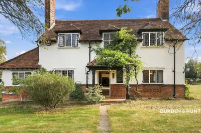 New Road, Lambourne End, RM4