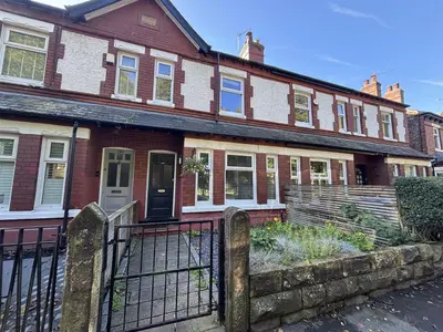 Stamford Park Road, Hale, WA15