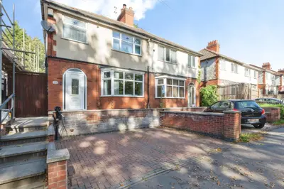 Station Road, Wigston, LE18