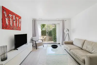 Mill Pond Close, London, SW8