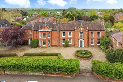 Station Road, Fladbury, Pershore, Worcestershire, WR10 2QW