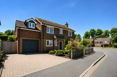 Chestnut Way, Godalming, GU7