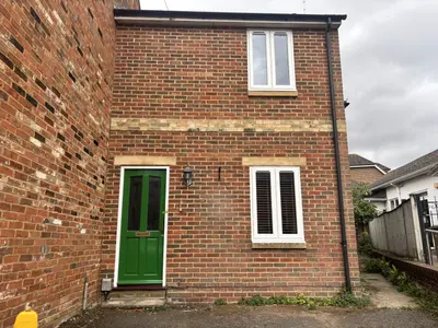 Hampshire, Romsey, SO51 8DB