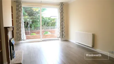 Ashurst Road, Cockfosters, EN4