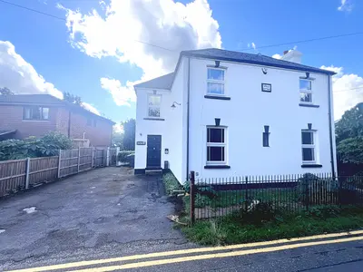 Brook Lane, ME6