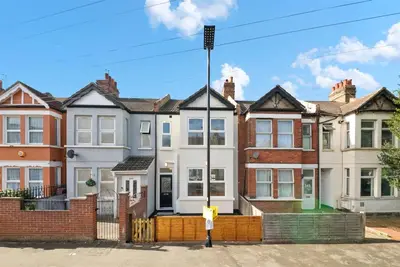 Cromwell Road, Hounslow, TW3