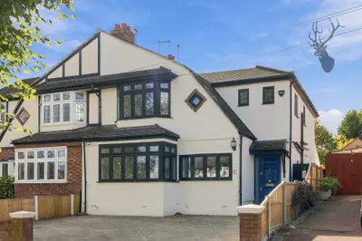 Morgan Crescent, Theydon Bois, CM16