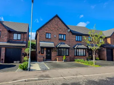 Premier Way, Bury, BL8