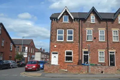 Mauldeth Road, Manchester, M14
