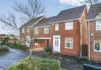 Lancaster Road, Chafford Hundred, RM16