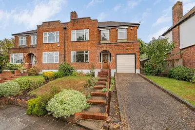 The Glen, Eastcote, HA5