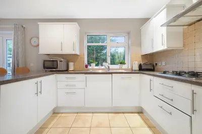 Tudor Close, Kingsbury, NW9