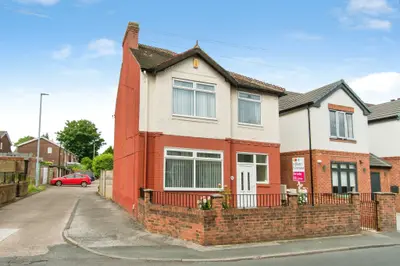 Lisheen Avenue, Castleford