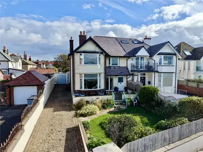 South Parade, West Kirby, CH48