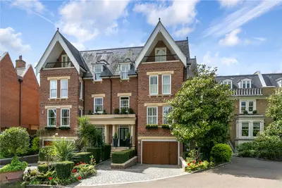 Martineau Drive, Twickenham, TW1