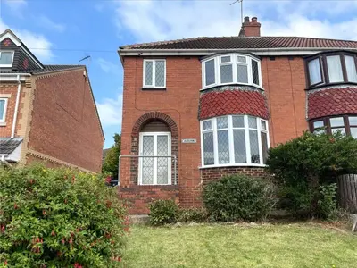 Doncaster Road, Mexborough, S64