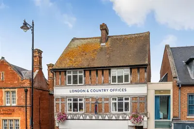 High Street, Dorking, RH4