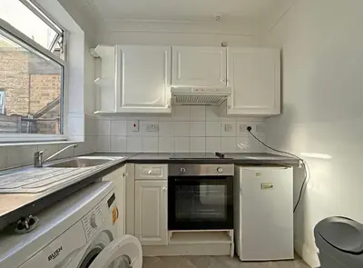 Lampton Road, TW3