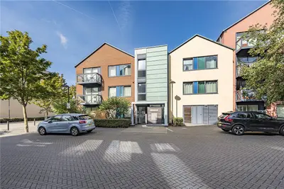 Union Lane, Isleworth, TW7