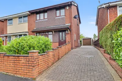 Larkin Avenue, Stoke-On-Trent