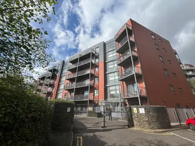 The Waterfront, Openshaw, M11