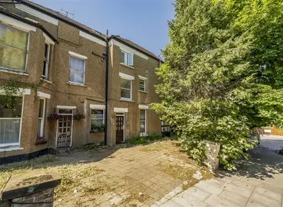 Minster Road, Cricklewood, NW2