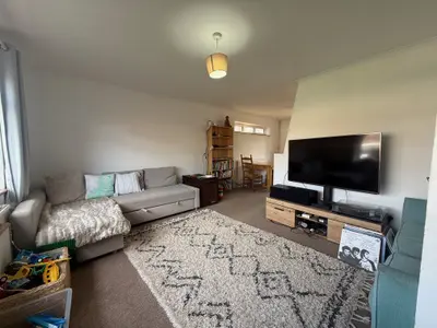 Oakfield Road, WR14
