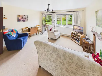 Arnolds Way, Cirencester, GL7
