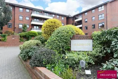 1 bedroom Flat for sale