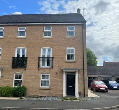 Pond Close, Fernwood, NG24
