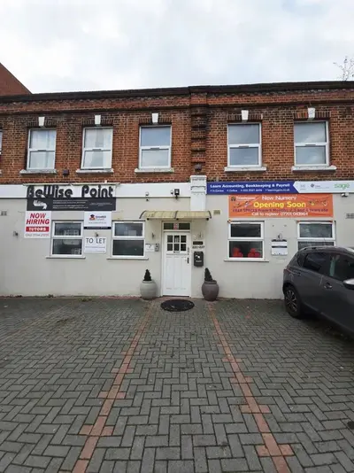 High Road, Harrow Weald HA3 5EE
