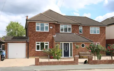 Broadfields, East Molesey, KT8