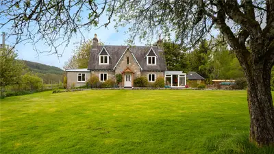Achlaine, Tomich, Beauly, Highland, IV4 7LY