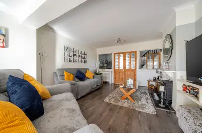 Selborne Avenue, Havant, PO9