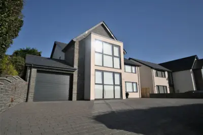Oldway, Bishopston, Swansea, West Glamorgan, SA3 3DJ
