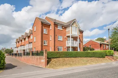 London Road, Marlborough, SN8